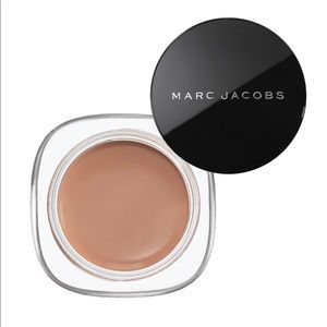 NEW Marc Jacobs Marvelous Mousse Foundation